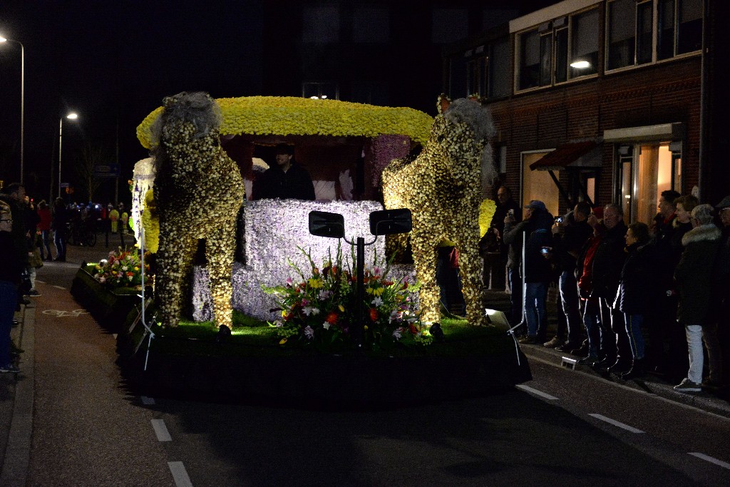 ../Images/Verlicht corso Noordwijkerhout 2019 012.jpg